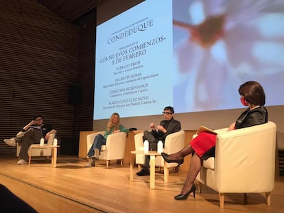 Uno de los debates entre Patricio Pron, Valentín Roma, Christina Rosenvinge y Marta González Novo organizado por el Área de Pensamiento del centro cultural Conde Duque.