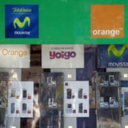 Escaparate de una tienda de telefonía móvil