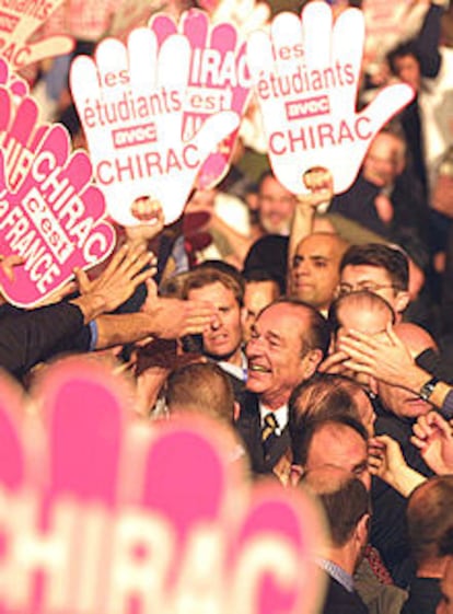 Jacques Chirac, en su mitin de cierre de campaña, el jueves en Lille.