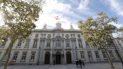 Edificio del Tribunal Supremo donde la Fiscalía y la Abogacía del Estado han presentado sus escritos provisionales de acusación.