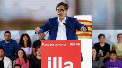 El candidato del PSC a la Generalitat, Salvador Illa, durante el acto electoral de inicio de campaña en Sabadell.