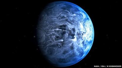 Situado a una distancia de 63 años luz, HD 189733b es uno de los exoplanetas más cercanos a la Tierra.