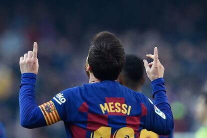 Messi celebra uno de sus goles en el Camp Nou.