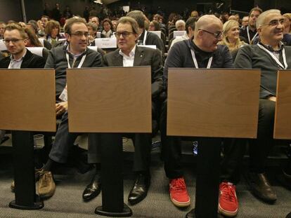 Mas, entre Rull i Corominas, aquest dissabte a la convenció.