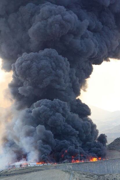 Incendio en la planta de Geocycle en Albox (Almería).