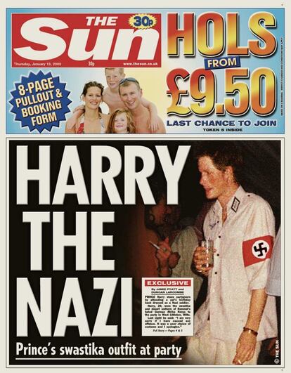 No fue propiamente un disfraz de Halloween pero el príncipe Harry apareció de esta guisa (nazi) en una fiesta de 2005, esvástica incluida. Solo dos semanas después de que su abuela hiciese un homenaje a las víctimas del Holocausto.