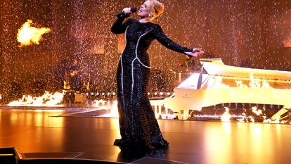 Adele canta en el Caesars Palace de Las Vegas, Nevada (EE UU) el 26 de enero de 2024.