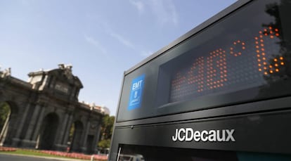 Un termómetro marca 40 grados, este lunes en Madrid.