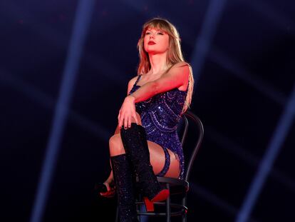 EAST RUTHERFORD, NEW JERSEY - MAY 27: EDITORIAL USE ONLY Taylor Swift performs onstage during "Taylor Swift | The Eras Tour" at MetLife Stadium on May 27, 2023 in East Rutherford, New Jersey. (Photo by Kevin Mazur/TAS23/Getty Images for TAS Rights Management)
