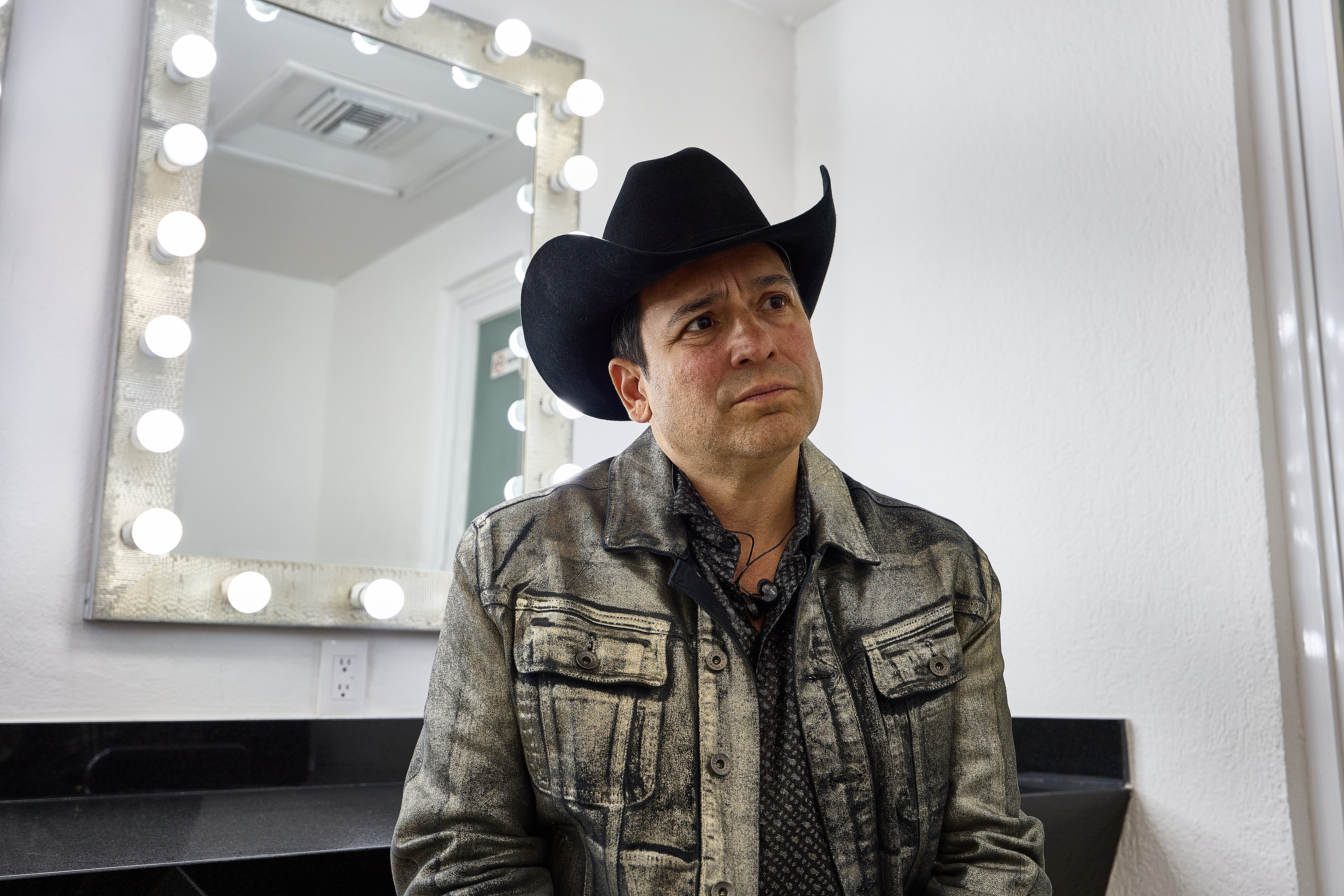 En directo con Bobby Pulido, la estrella de la música tejana que aspira al Congreso de Estados Unidos