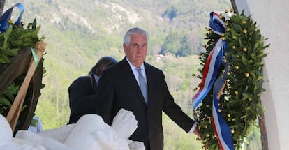 Rex Tillerson no memorial de Santa' Anna dei Stazzema, nesta segunda-feira.