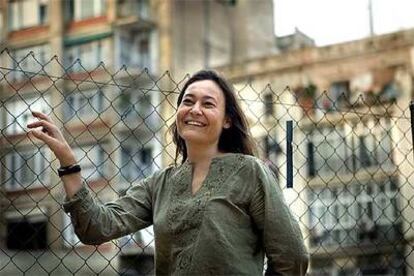 Sandra Balsells, ayer, en la terraza de su casa de Barcelona.