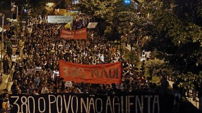 Ato contra o aumento nesta terça-feira.