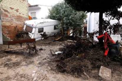 Una de las calles afectadas por la riada del pasado a 28 de septiembre, en Villanueva del Trabuco (Málaga).