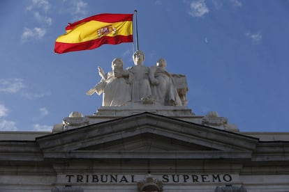 Fachada del edificio que alberga el Tribunal Supremo.