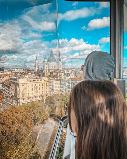 Vistas desde el interior de la noria de Budapest.