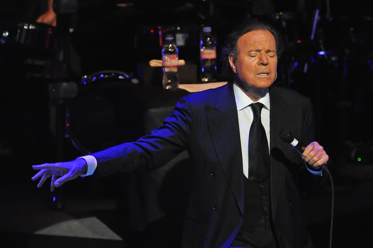 Spanish Prosecutor’s Office drops sexual assault complaint against Julio Iglesias