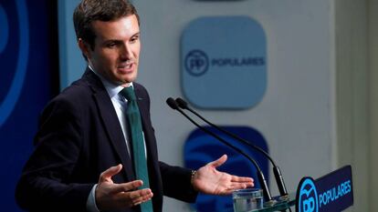 El presidente del PP, Pablo Casado, este lunes durante una rueda de prensa en la sede del partido en Madrid.