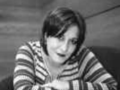 B 37786 - 31/OCT/00 - color - Uxía, cantante gallega. - Foto: Tejederas