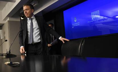 El ministro de Hacienda de Argentina, Nicolás Dujovne, durante una rueda de prensa en la sede del ministerio en Buenos Aires, el 12 de julio pasado. 