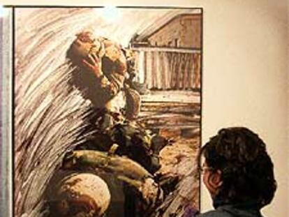 <i>Newsweek series 19</i>, obra de Francesc Torres en el EACC.