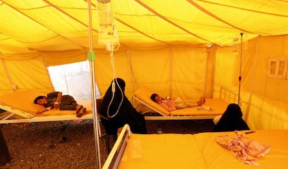 Un centro de tratamiento de cólera en Saná, Yemen.
