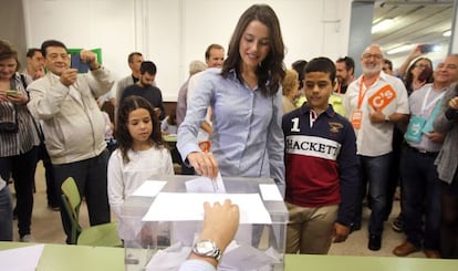 Inés Arrimadas votando el pasado domingo.