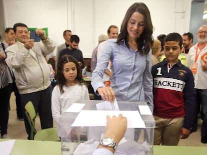 Inés Arrimadas votando el pasado domingo.