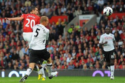 Van Persie, en el momento del gol.