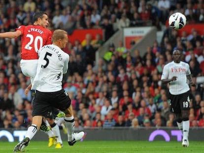 Van Persie, en el momento del gol.