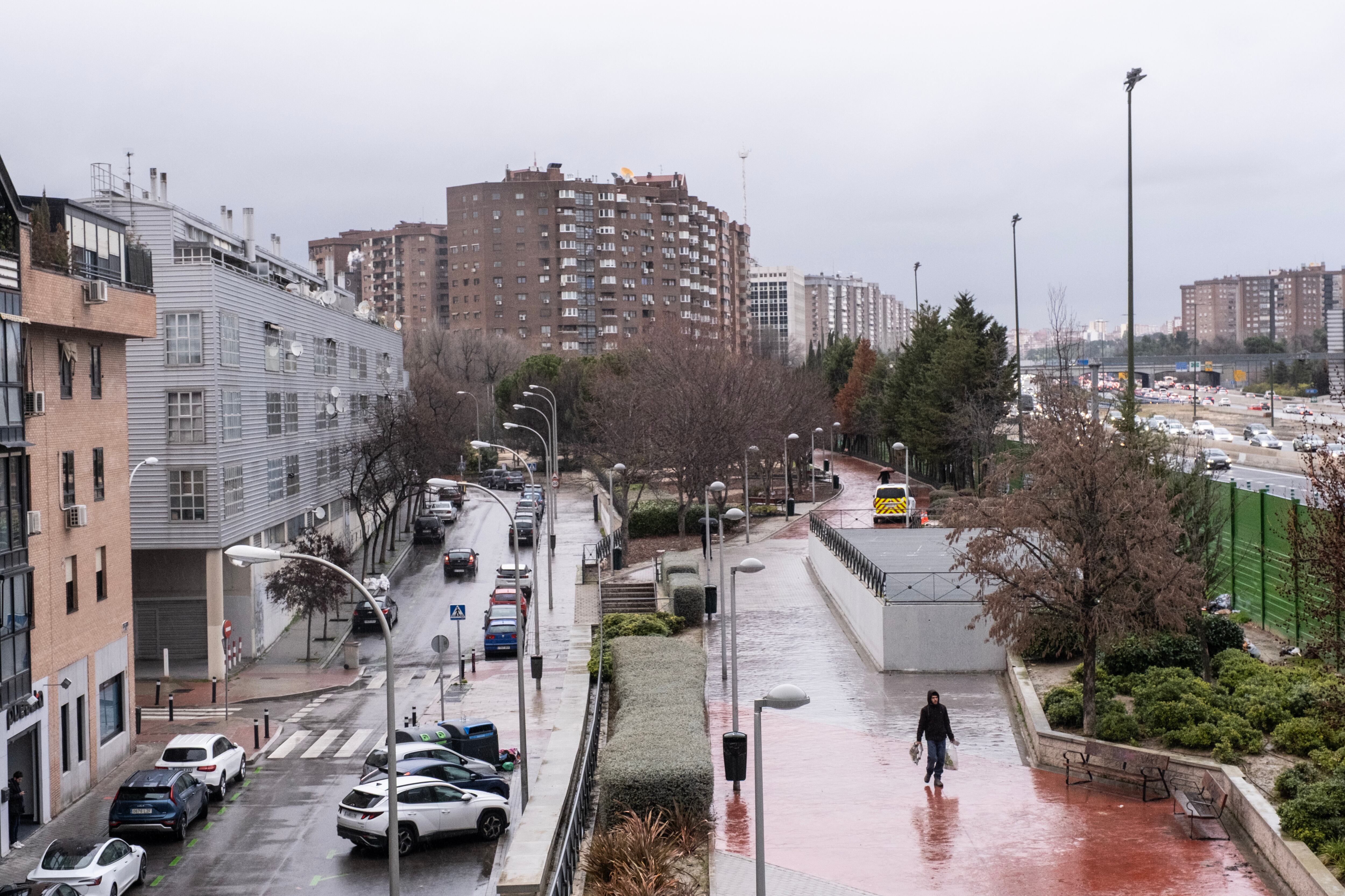 
La calle de Arruegui y Arruej, colindante con la M-30 desde el lado de Retiro. 
