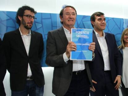 D'esquerra a dreta, Juan Milian, Ramon Riera, José Luis Ayllon, Mariosa Xandri i Sergio Santamaría.