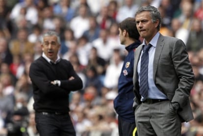 José Mourinho en un momento de la derrota contra el Sporting, la primera que sufre como entrenador local en nueve años.