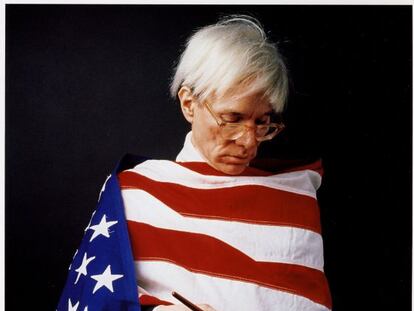 Retrato de Andy Warhol, realizado en Madrid en 1982, por Alberto Schommer.