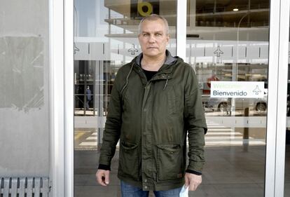 Vladímir Avramchenko, este lunes, en Barajas (Madrid).