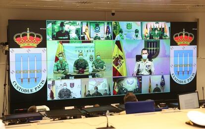 Videoconferencia del Rey con los destacamentos de las Fuerzas Armadas 