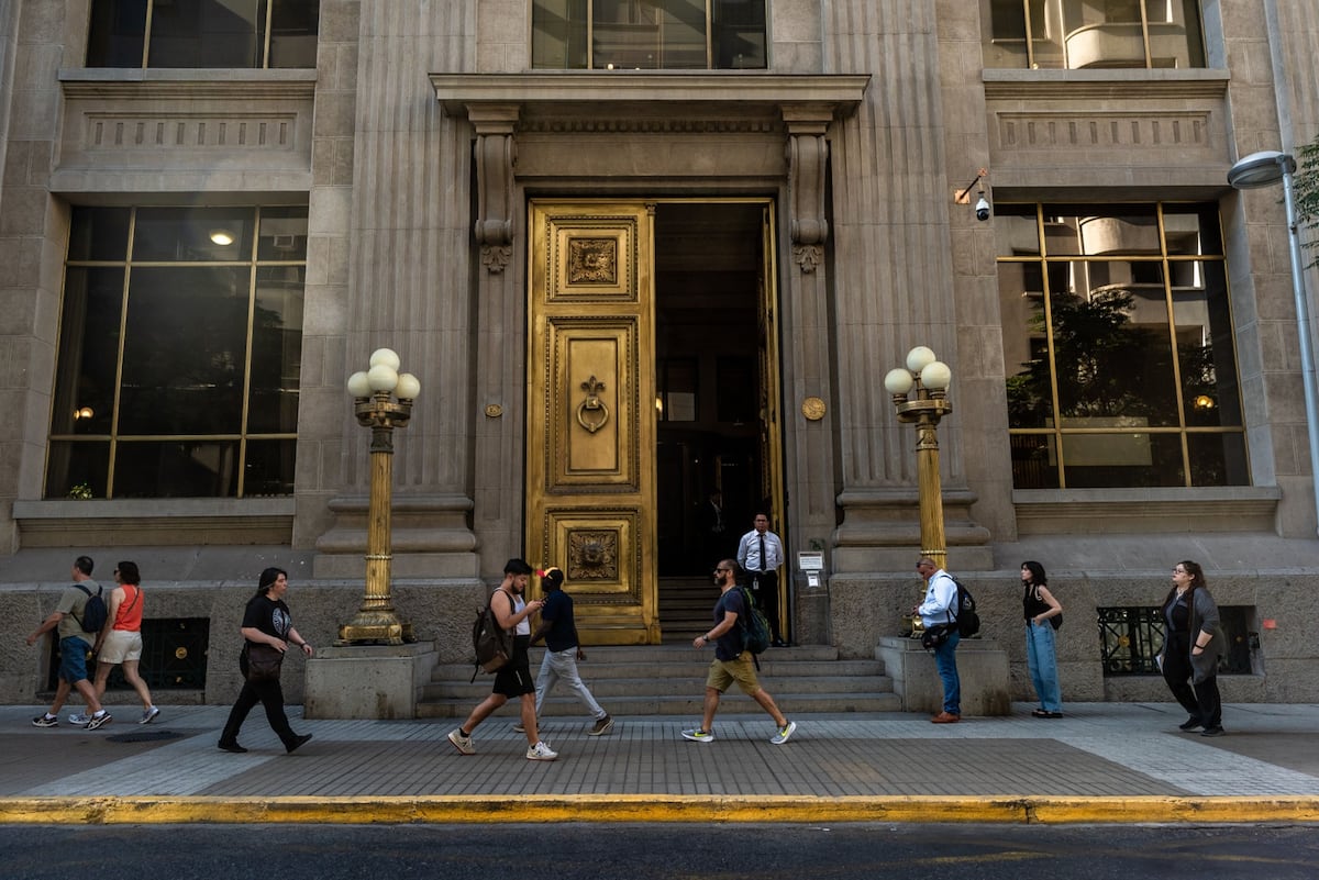 El Banco Central de Chile recorta en 75 puntos la tasa de interés hasta ...
