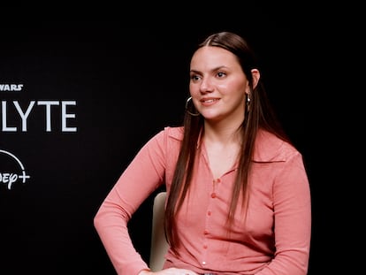 Vídeo | Cuestionario acelerado a Dafne Keen: “Hay seguidores de ‘Star Wars’ en redes que solo odian por odiar”