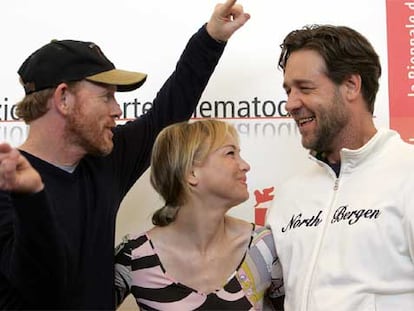 Ron Howard, Renée Zellweger y Russell Crowe, ayer en la Mostra de Venecia.