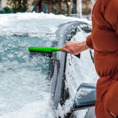 Te contamos cuál es el mejor protector para el parabrisas contra la nieve que e puede comprar en Amazon