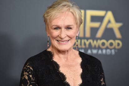 Glenn Close, la eterna nominada al Oscar que se ha ido de vacío hasta en siete ocasiones, aseguró que se sentía “muy, muy bien” después de perder de nuevo la estatuilla en 2019, que fue a parar a manos de Olivia Colman (La favorita). “No siento que necesite la validación de ningún premio para sentirme realizada. Lo que cuenta es que yo sepa, en mi corazón y en mi alma, que he cumplido con los desafíos que cada personaje me ha presentado (…) Solo lo siento por toda la gente que apostó que yo iba a ganar. A toda esa gente en Jersey, mis disculpas”, declaró.