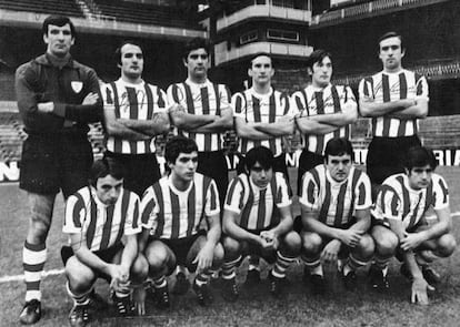 Athletic (1971-72): Iribar, Sáez, Etxeberria, Aranguren, Igartua, Larrauri; Ortuondo, Villar, Arieta II, Uriarte y Rojo.