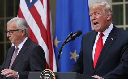 El expresidente de la CE, Jean-Claude Juncker, y el presidente de EE UU, Donald Trump, en 2108.