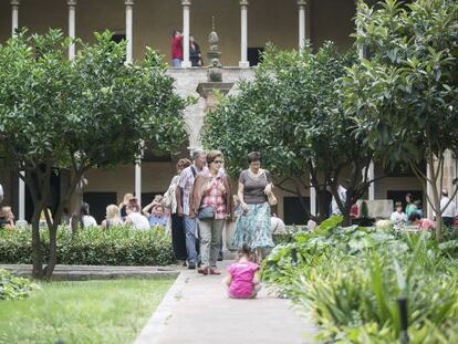 El Monasterio de Pedralbes vivi&oacute; ayer una intensa jornada de puertas abiertas 