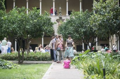 El Monasterio de Pedralbes vivió ayer una intensa jornada de puertas abiertas