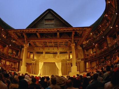 Interior del teatro The Globe en Londres.