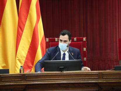 Roger Torrent durante una sesión de control en el Parlament, el pasado mes de julio.