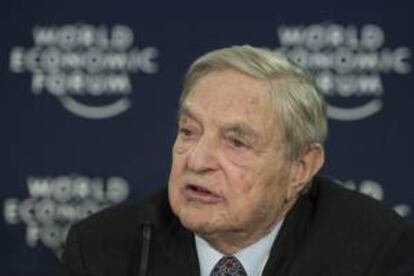 El multimillonario inversor y filántropo estadounidense George Soros participa en una conferencia durante la primera jorndad de la 43ª edición del Foro Económico de Davos, Suiza.