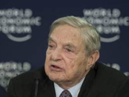 El multimillonario inversor y filántropo estadounidense George Soros participa en una conferencia durante la primera jorndad de la 43ª edición del Foro Económico de Davos, Suiza.