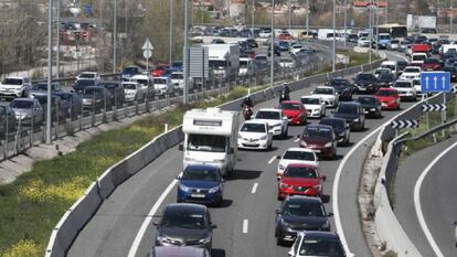 Un tramo de la A-3, a su paso por Madrid. En vídeo, los principales puntos negros en las ciudades españolas.